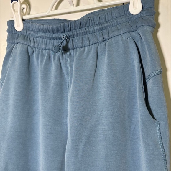 Lululemon Size 2 Utility Blue Softstreme High Rise Pant - Picture 6 of 9